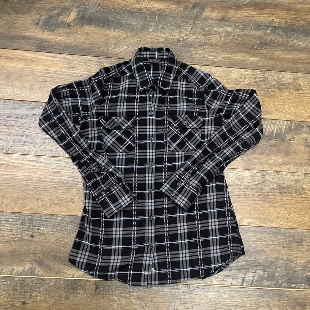 Eddie Bauer Womens XS Black Gray Plaid Button Down Shirt Embroidered Western